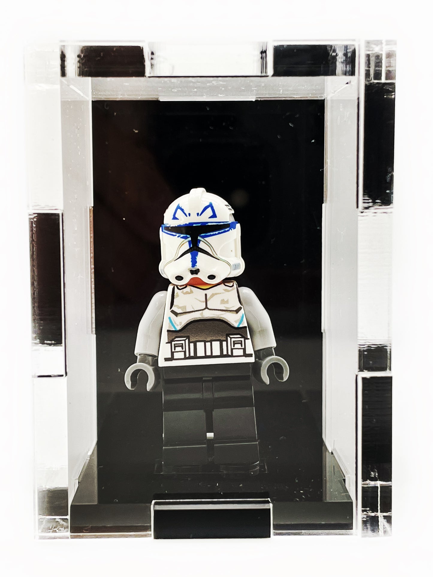 UV protected mini fig case